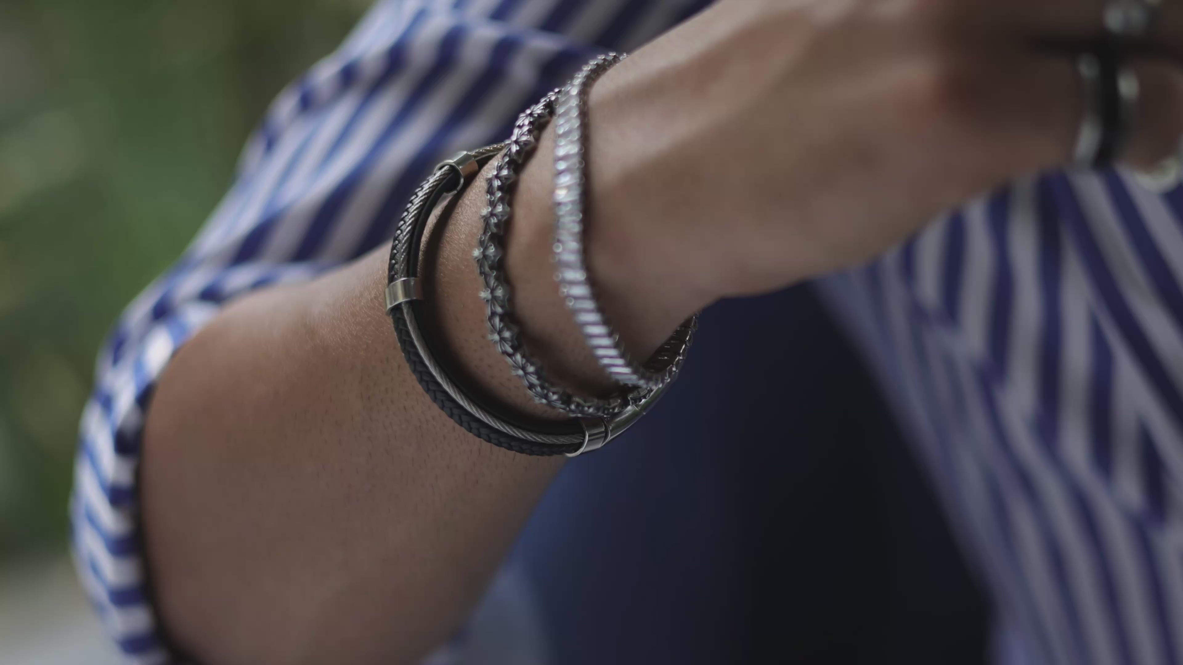 Nomad Black Leather Cable Band